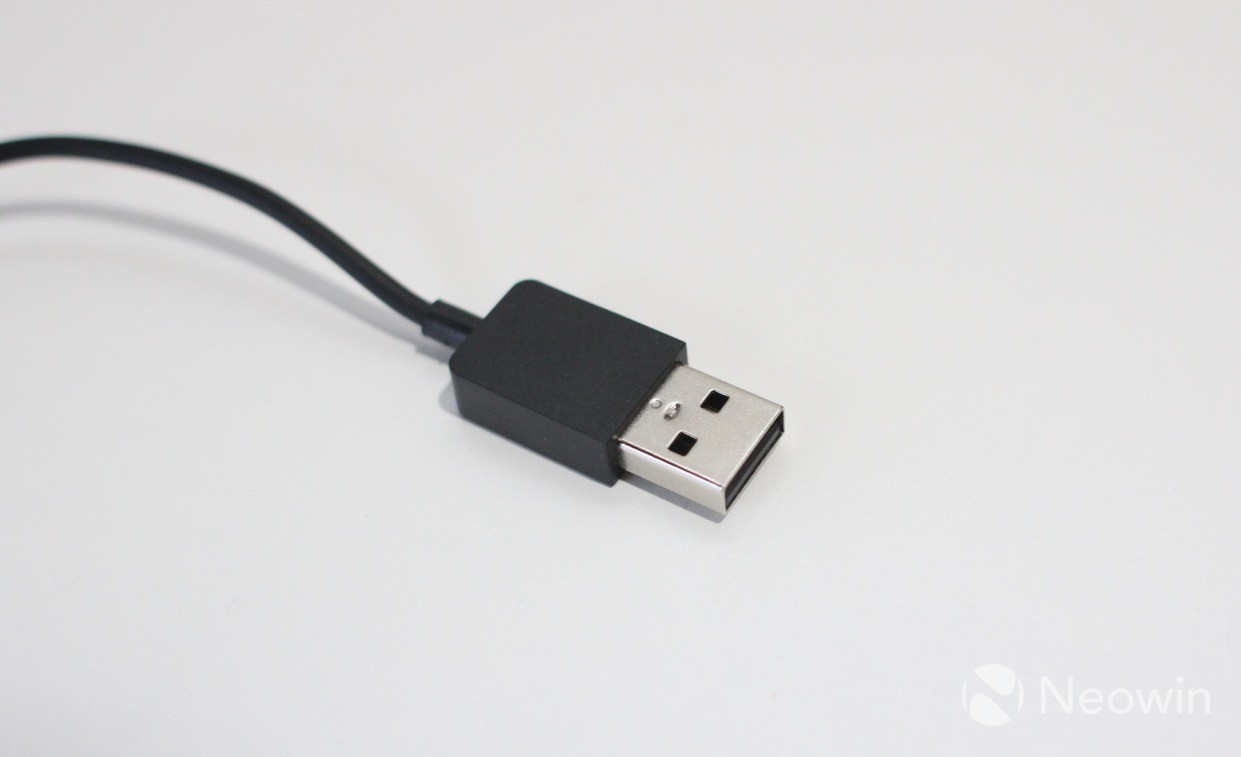 Hands On: Microsoft Wireless Display Adapter - Neowin